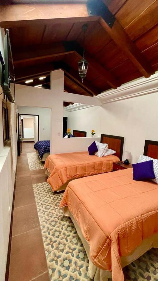 Hotel Posada El Arcangel Antigua Exterior photo